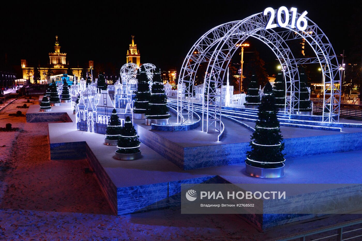 Фотоистория о влюбленных в Москве