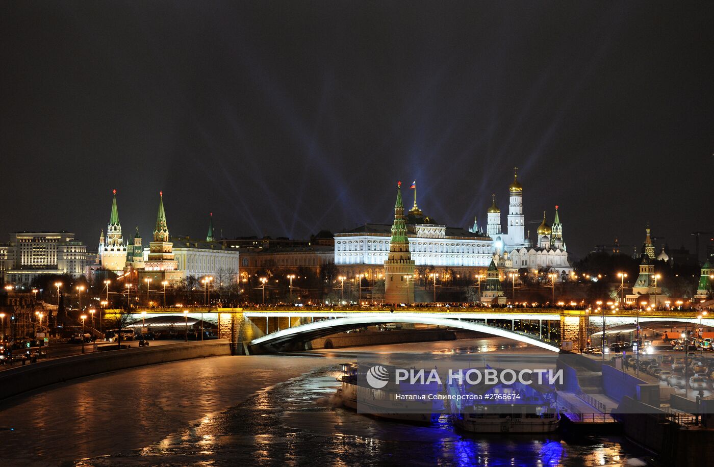 Празднование Нового года в Москве