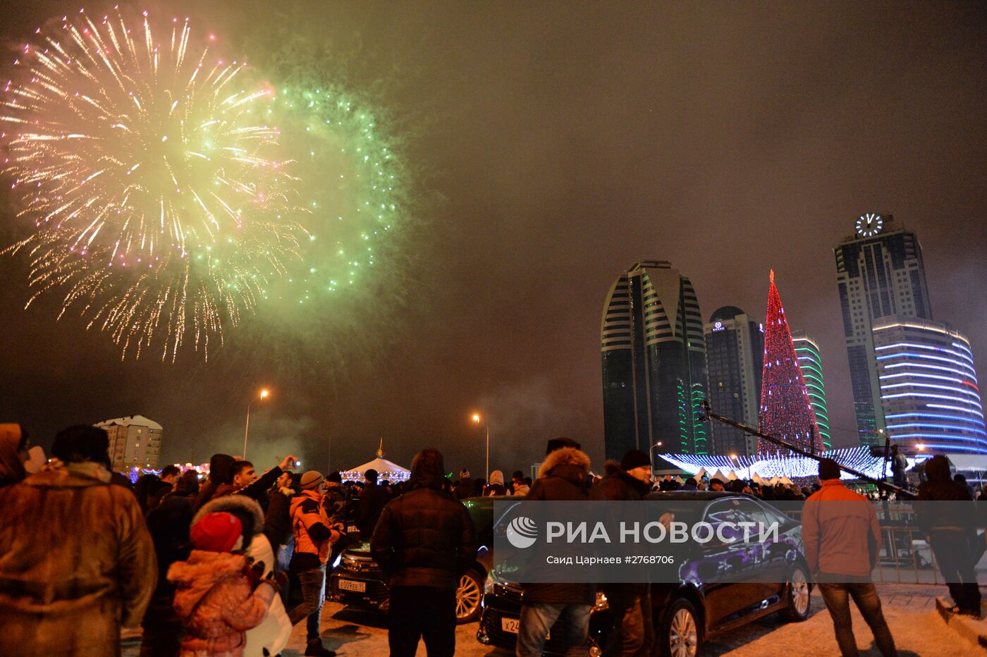 Празднование Нового года в городах России