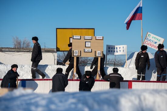 Хоккей в исправительной колонии Омска