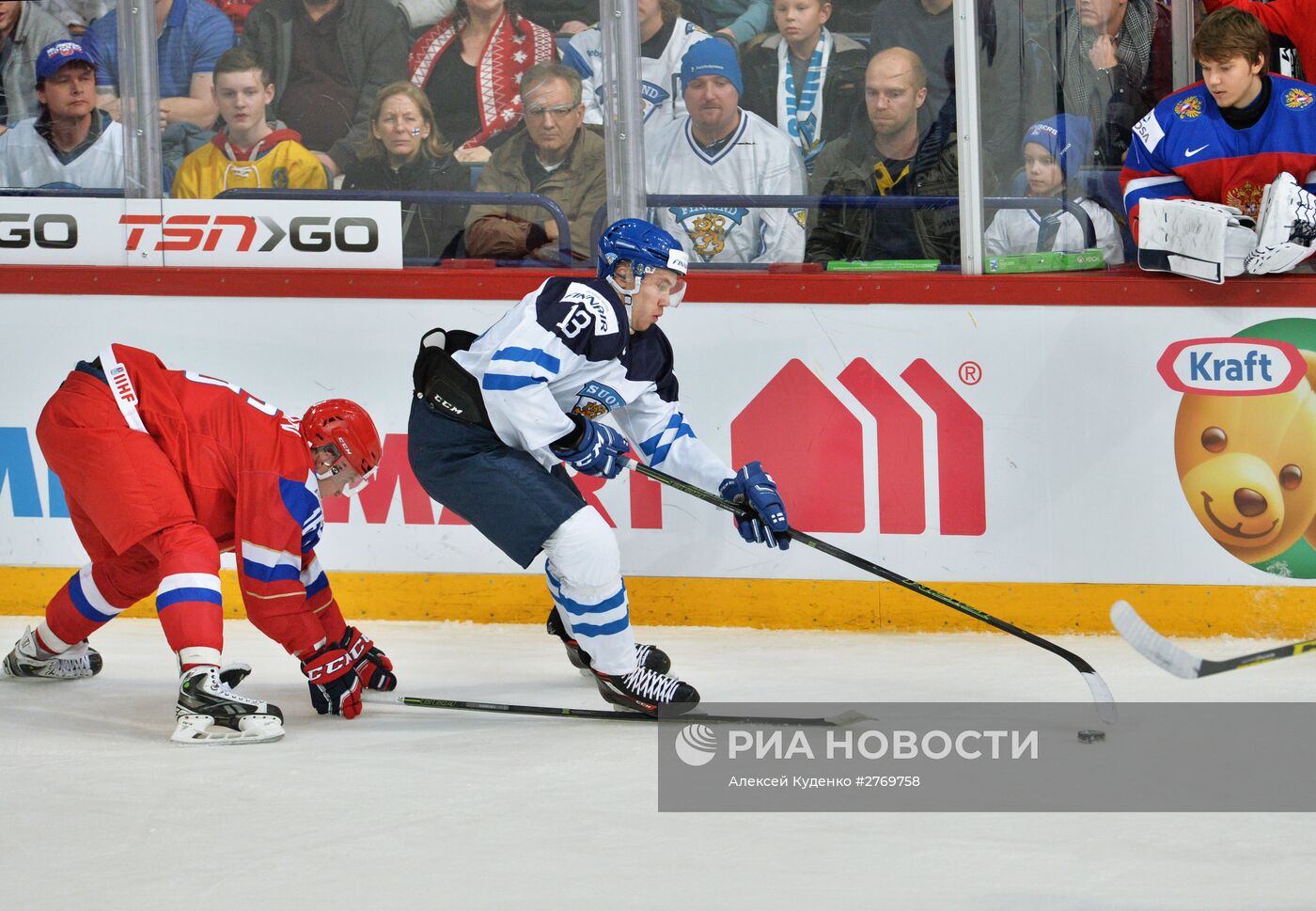 Хоккей. Молодежный чемпионат мира. Матч Россия - Финляндия