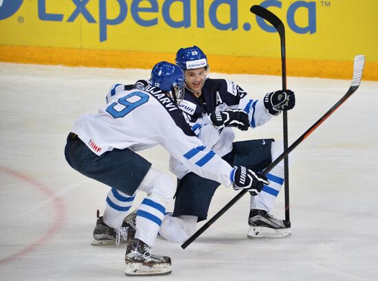 Хоккей. Молодежный чемпионат мира. Матч Россия - Финляндия