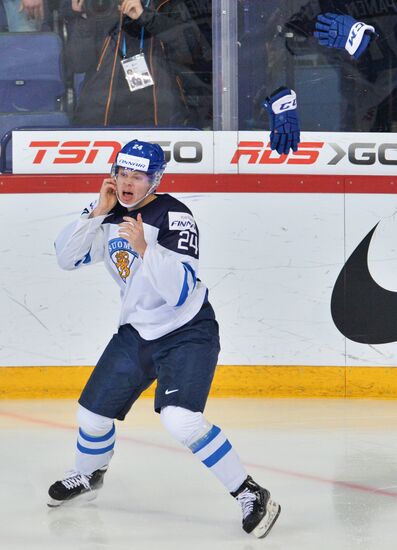 Хоккей. Молодежный чемпионат мира. Матч Россия - Финляндия