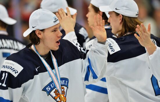 Хоккей. Молодежный чемпионат мира. Матч Россия - Финляндия