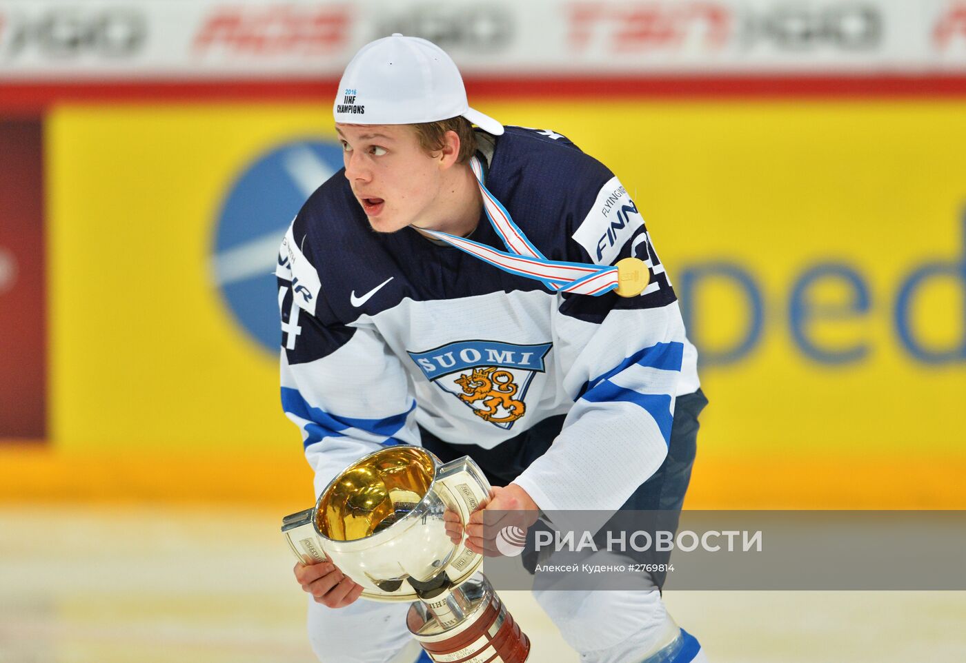 Хоккей. Молодежный чемпионат мира. Матч Россия - Финляндия