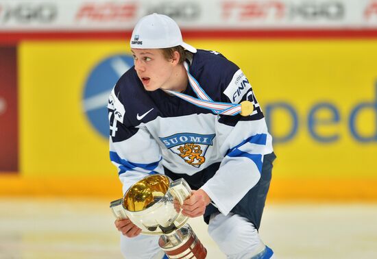 Хоккей. Молодежный чемпионат мира. Матч Россия - Финляндия