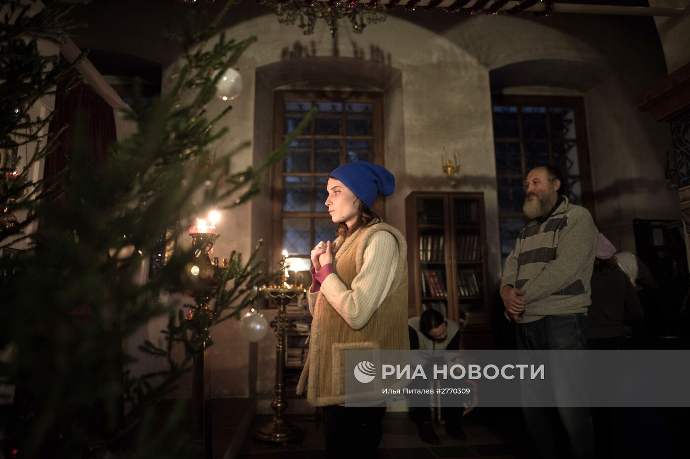 Рождественская служба в Храме Владимирской иконы Божьей Матери в селе Давыдово