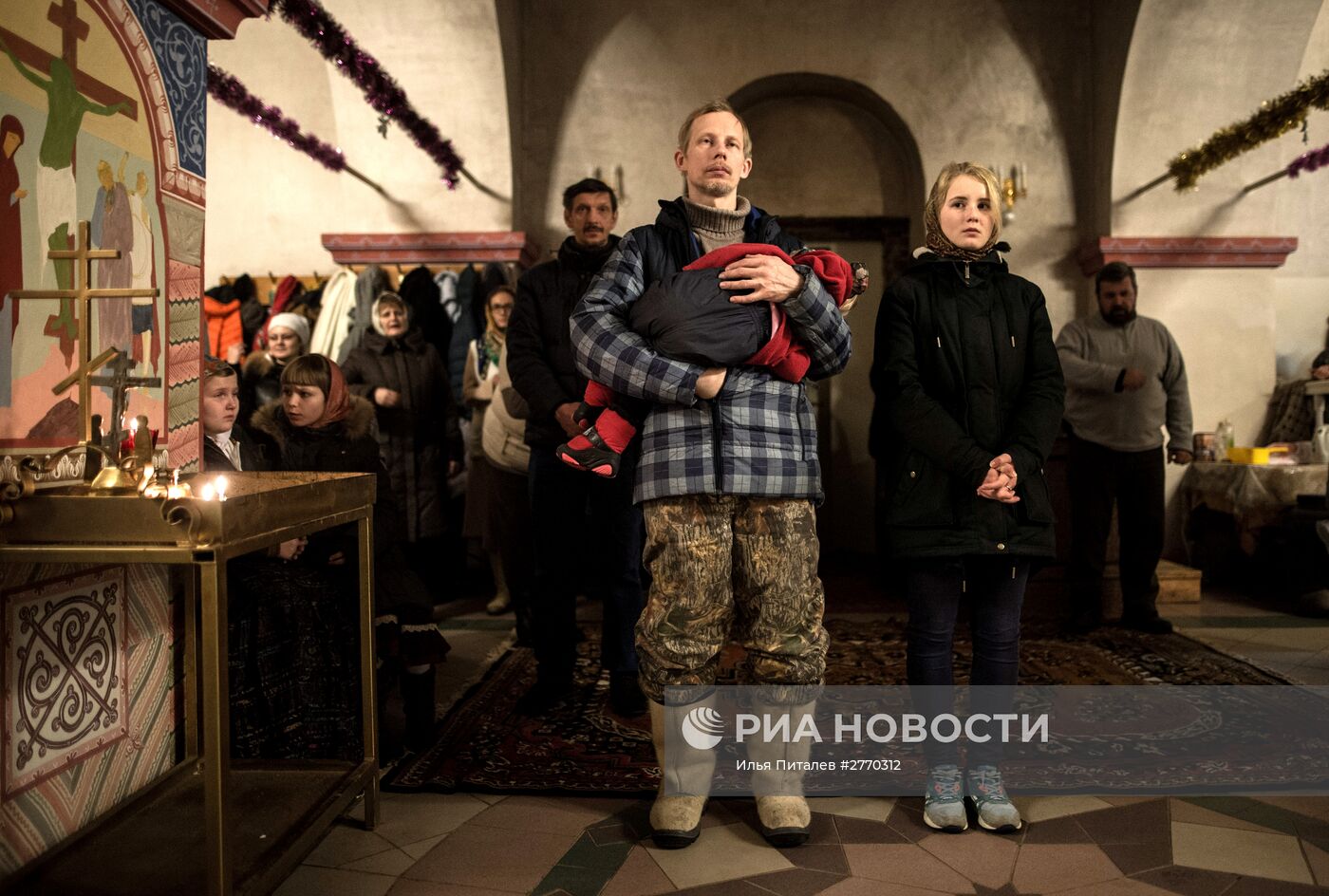 Рождественская служба в Храме Владимирской иконы Божьей Матери в селе Давыдово