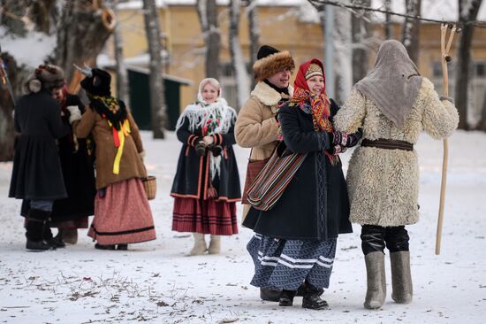 Праздник "Святки в Витославлицах"