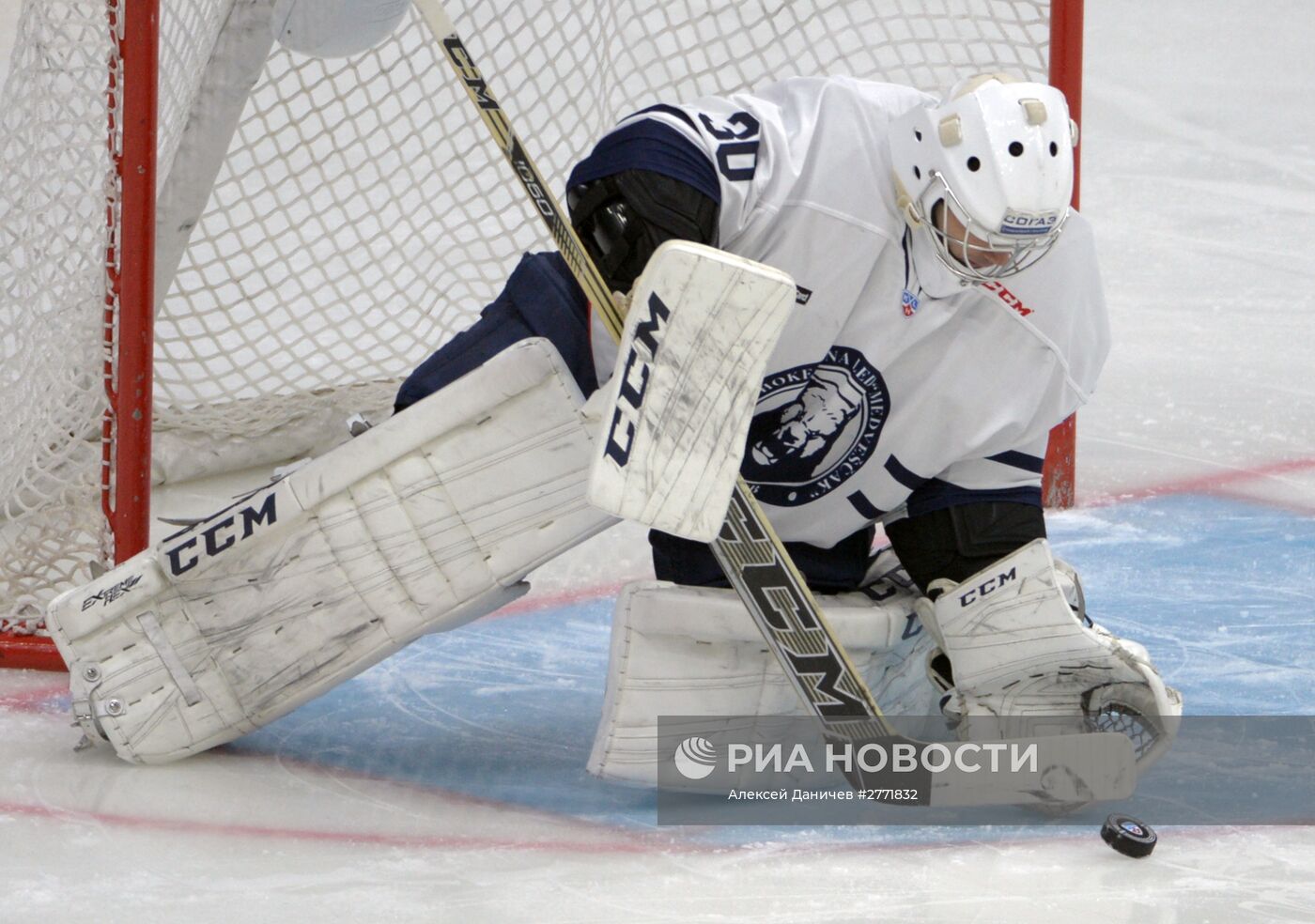 Хоккей. КХЛ. Матч СКА - "Медвешчак"