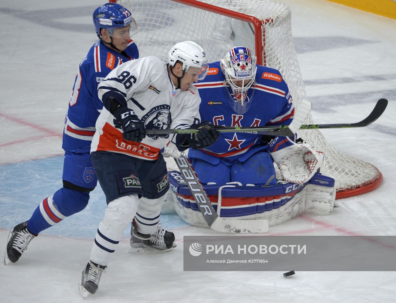 Хоккей. КХЛ. Матч СКА - "Медвешчак"