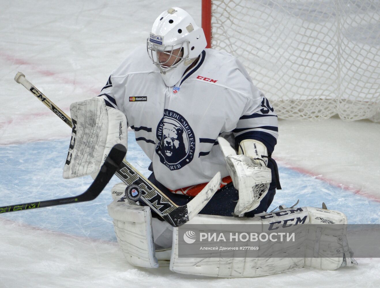 Хоккей. КХЛ. Матч СКА - "Медвешчак"