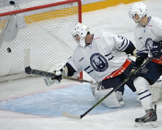 Хоккей. КХЛ. Матч СКА - "Медвешчак"