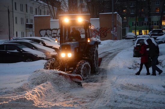 Уборка снега в Москве