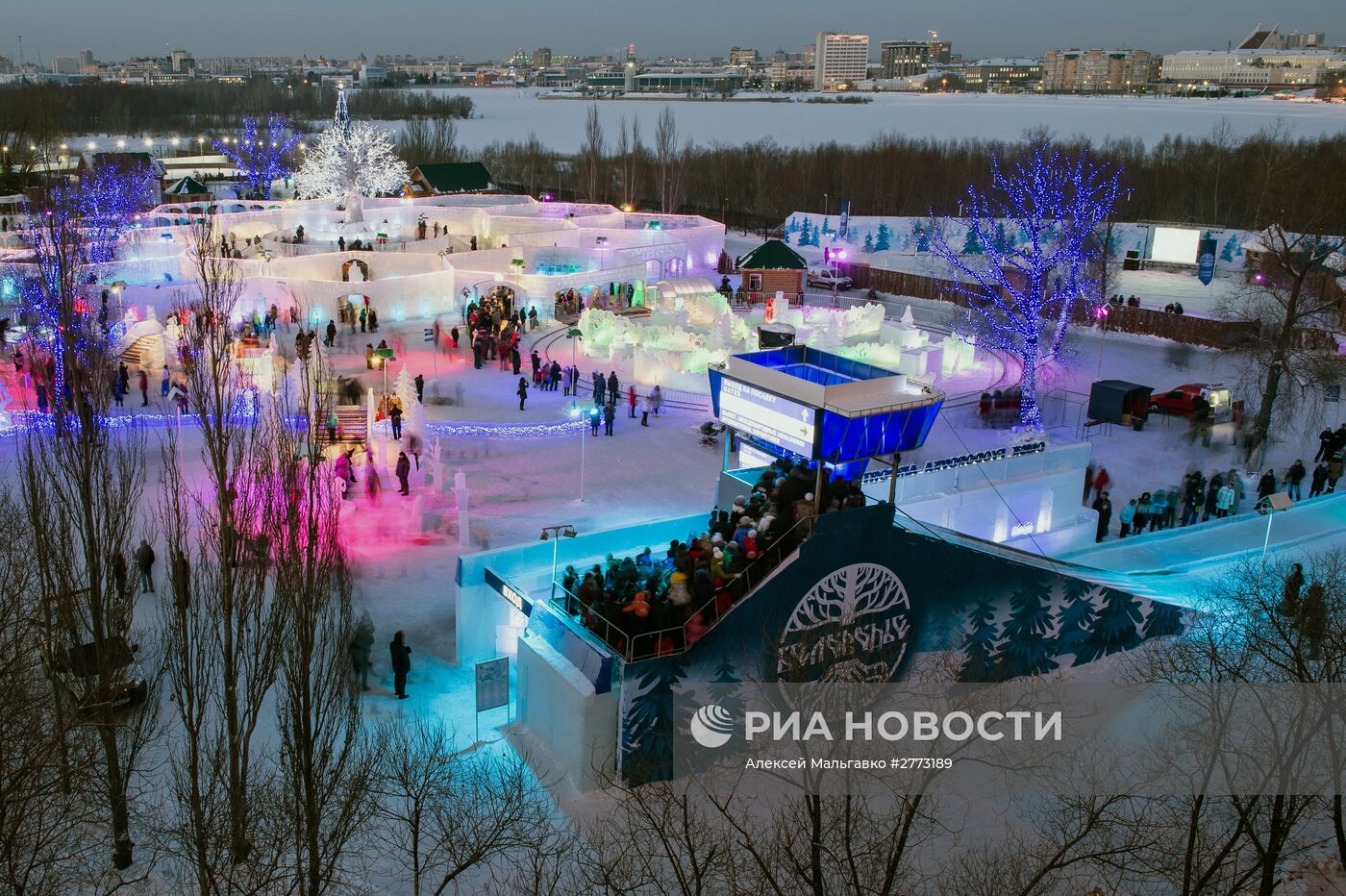 Ледовый городок "Беловодье" в Омске