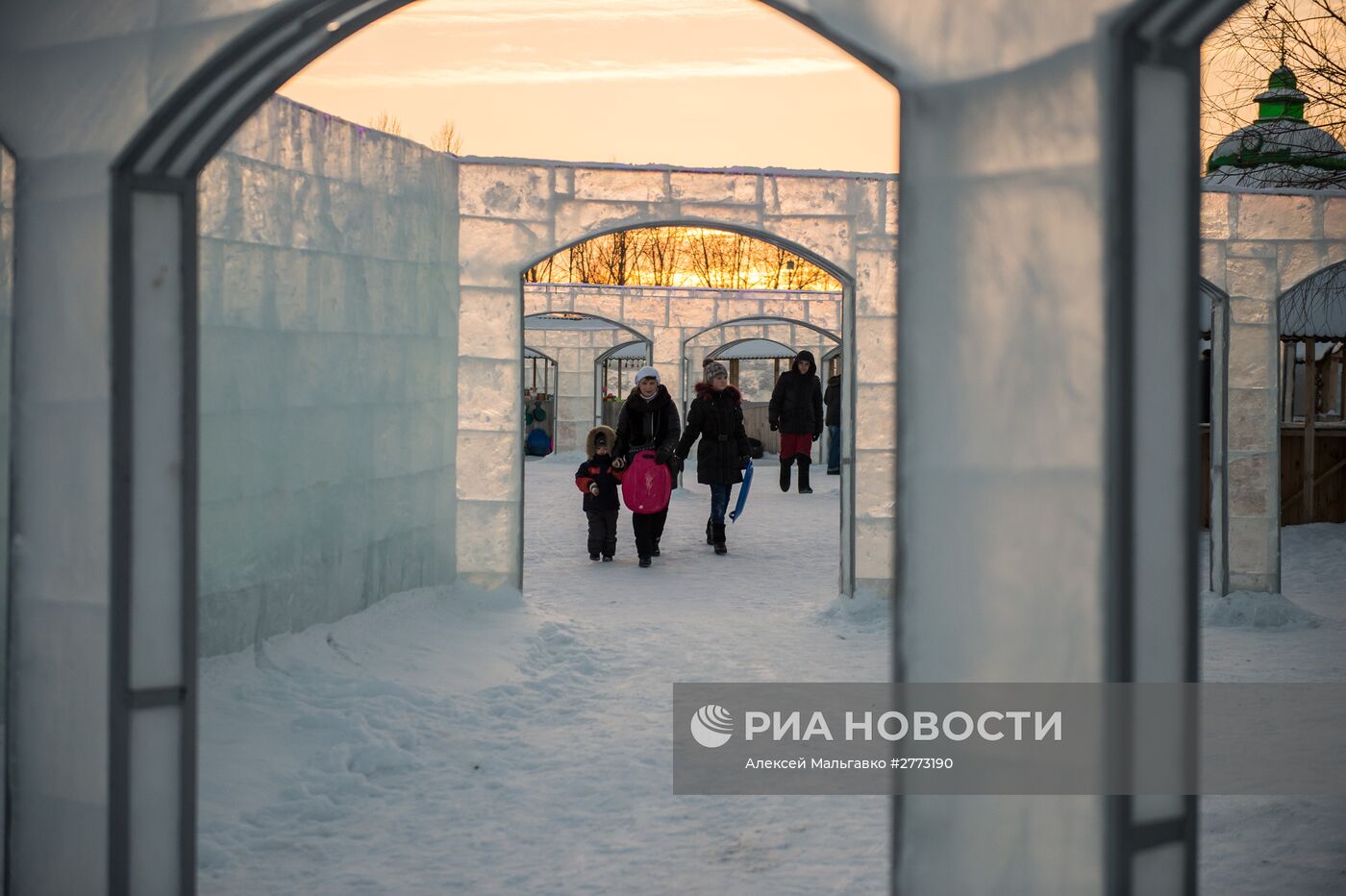 Ледовый городок "Беловодье" в Омске