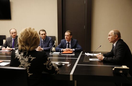 Президент России В.Путин провел заседание Совета безопасности РФ