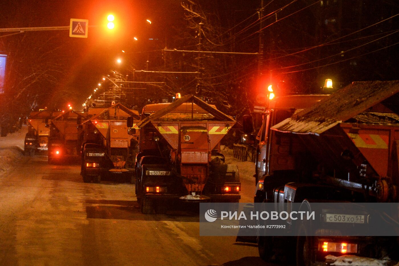 Уборка снега в Великом Новгороде