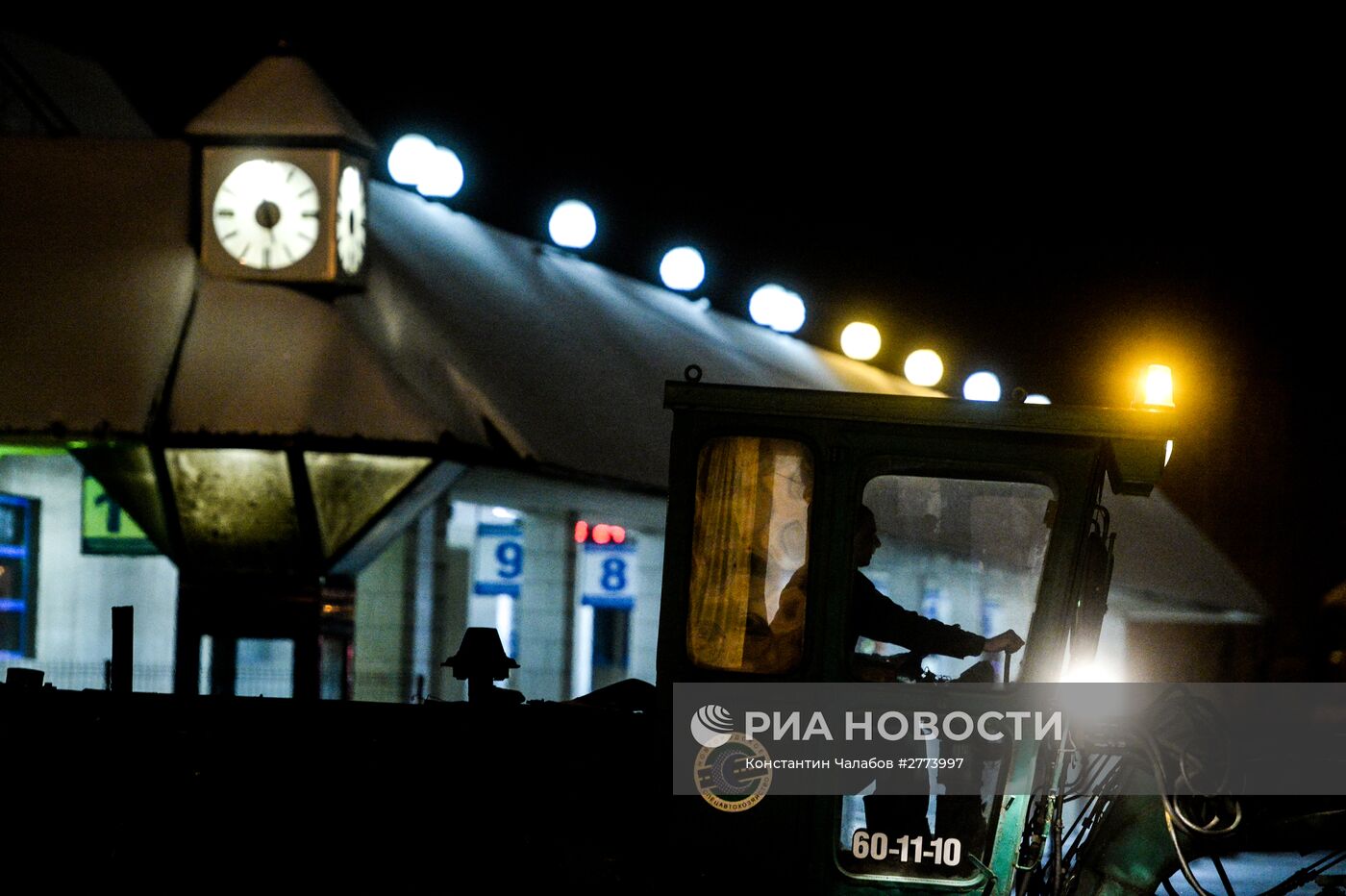 Уборка снега в Великом Новгороде