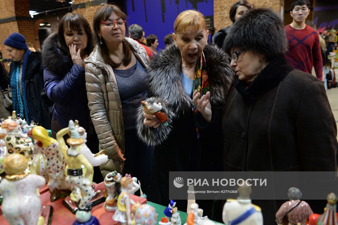 Зимний городской блошиный рынок в Музее Москвы