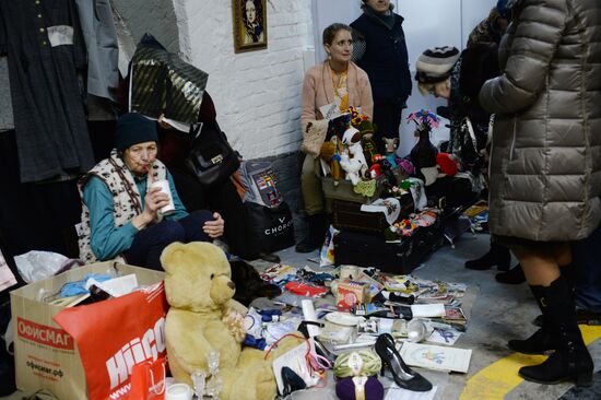 Зимний городской блошиный рынок в Музее Москвы