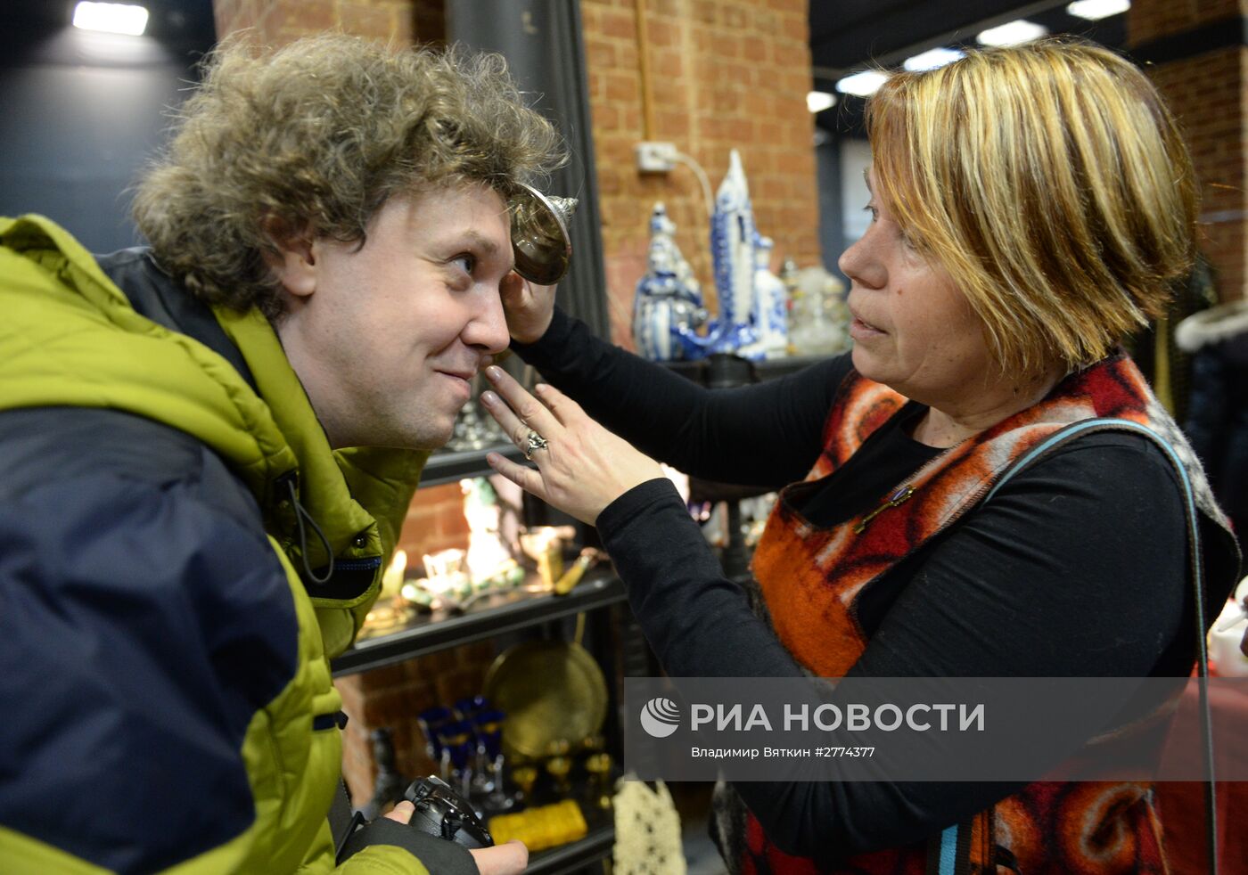 Зимний городской блошиный рынок в Музее Москвы