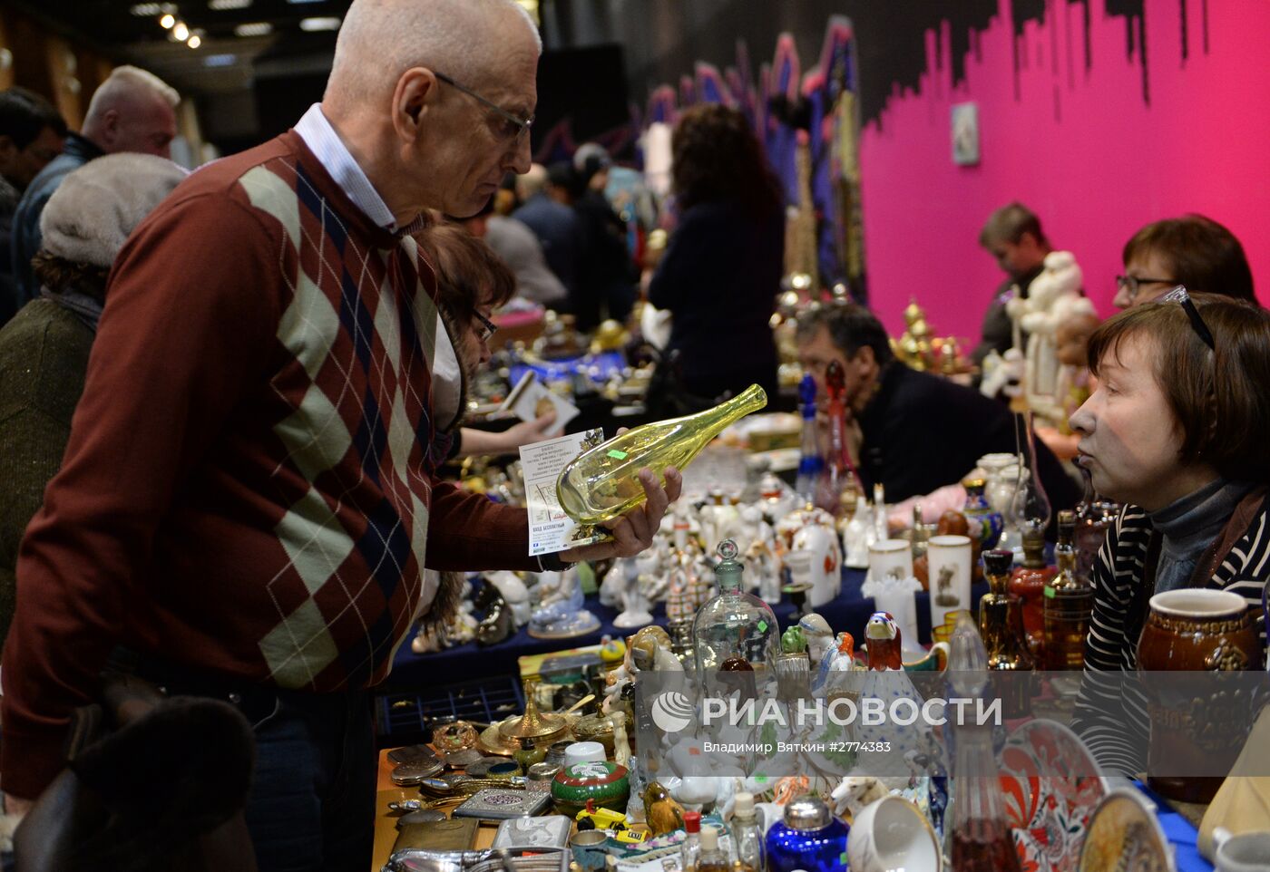 Зимний городской блошиный рынок в Музее Москвы