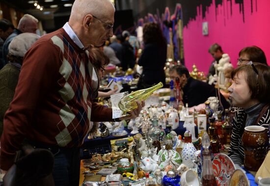 Зимний городской блошиный рынок в Музее Москвы