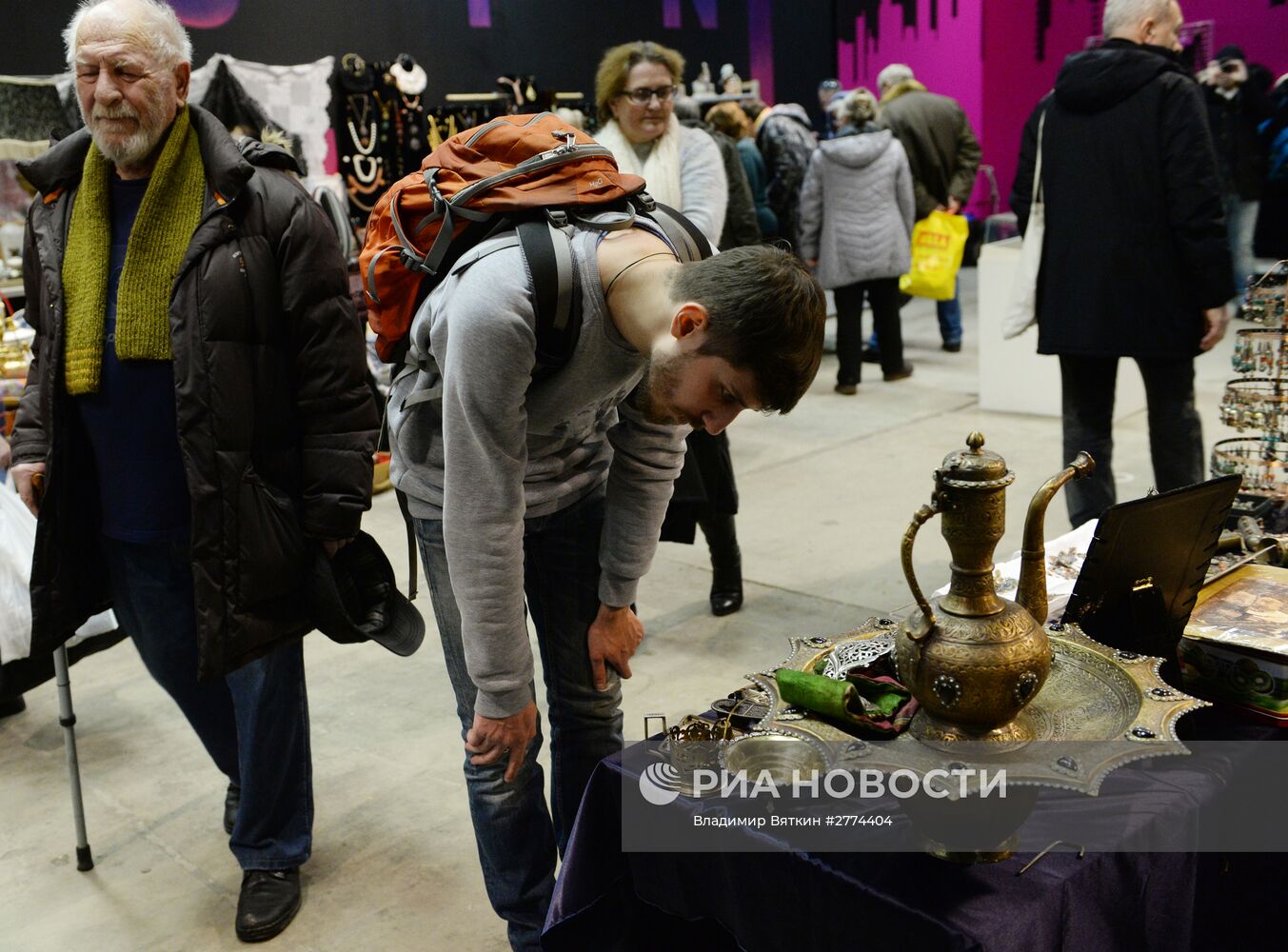 Зимний городской блошиный рынок в Музее Москвы