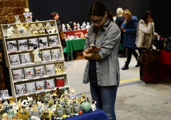 Зимний городской блошиный рынок в Музее Москвы