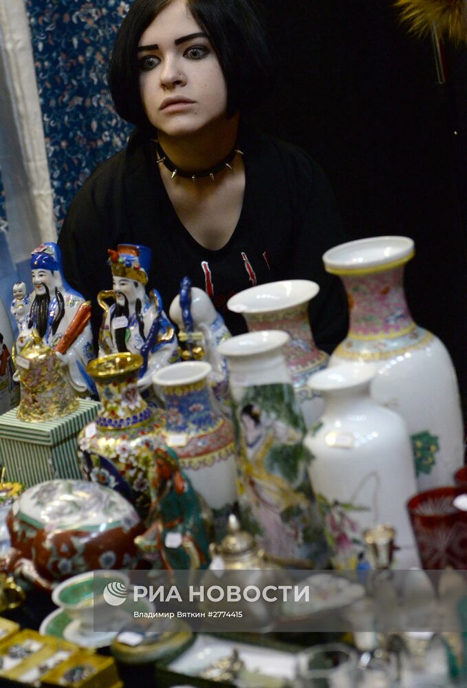 Зимний городской блошиный рынок в Музее Москвы