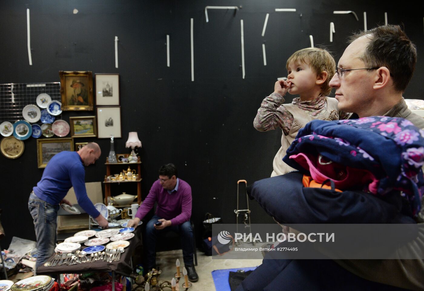 Зимний городской блошиный рынок в Музее Москвы