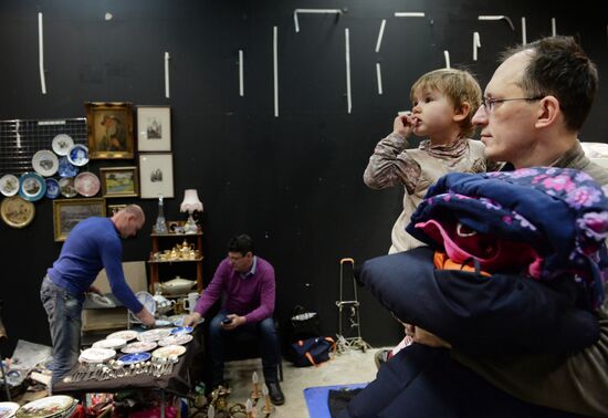 Зимний городской блошиный рынок в Музее Москвы