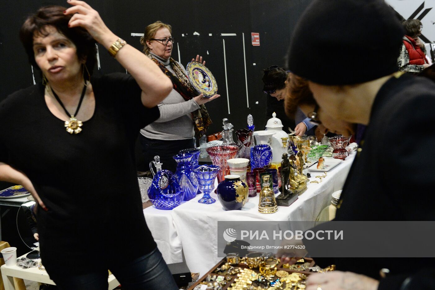 Зимний городской блошиный рынок в Музее Москвы