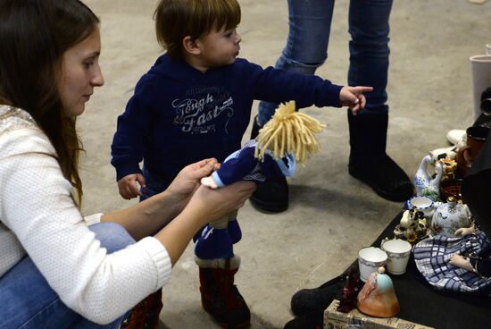 Зимний городской блошиный рынок в Музее Москвы
