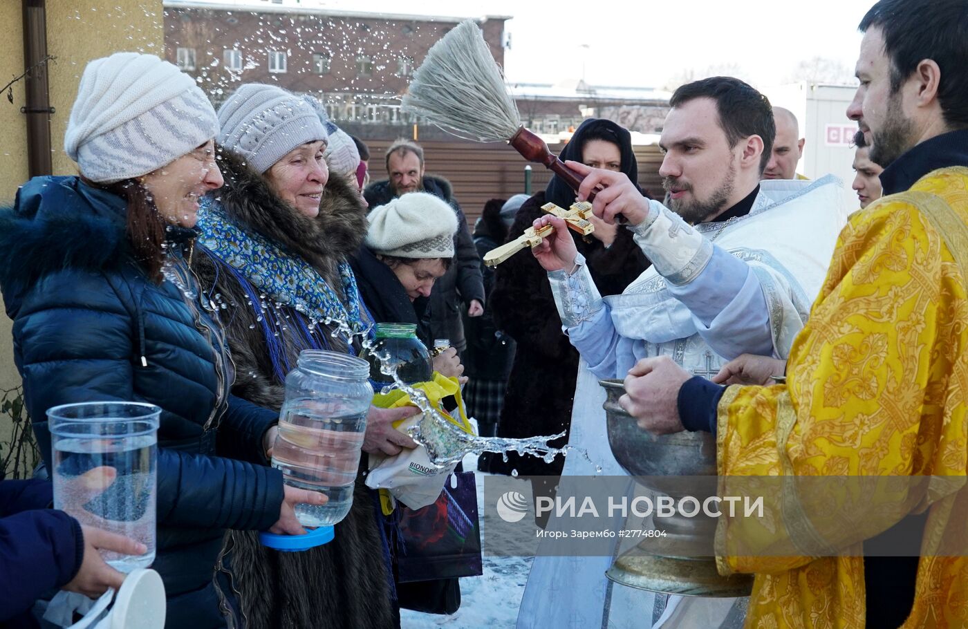 Подготовка к празднику Крещения