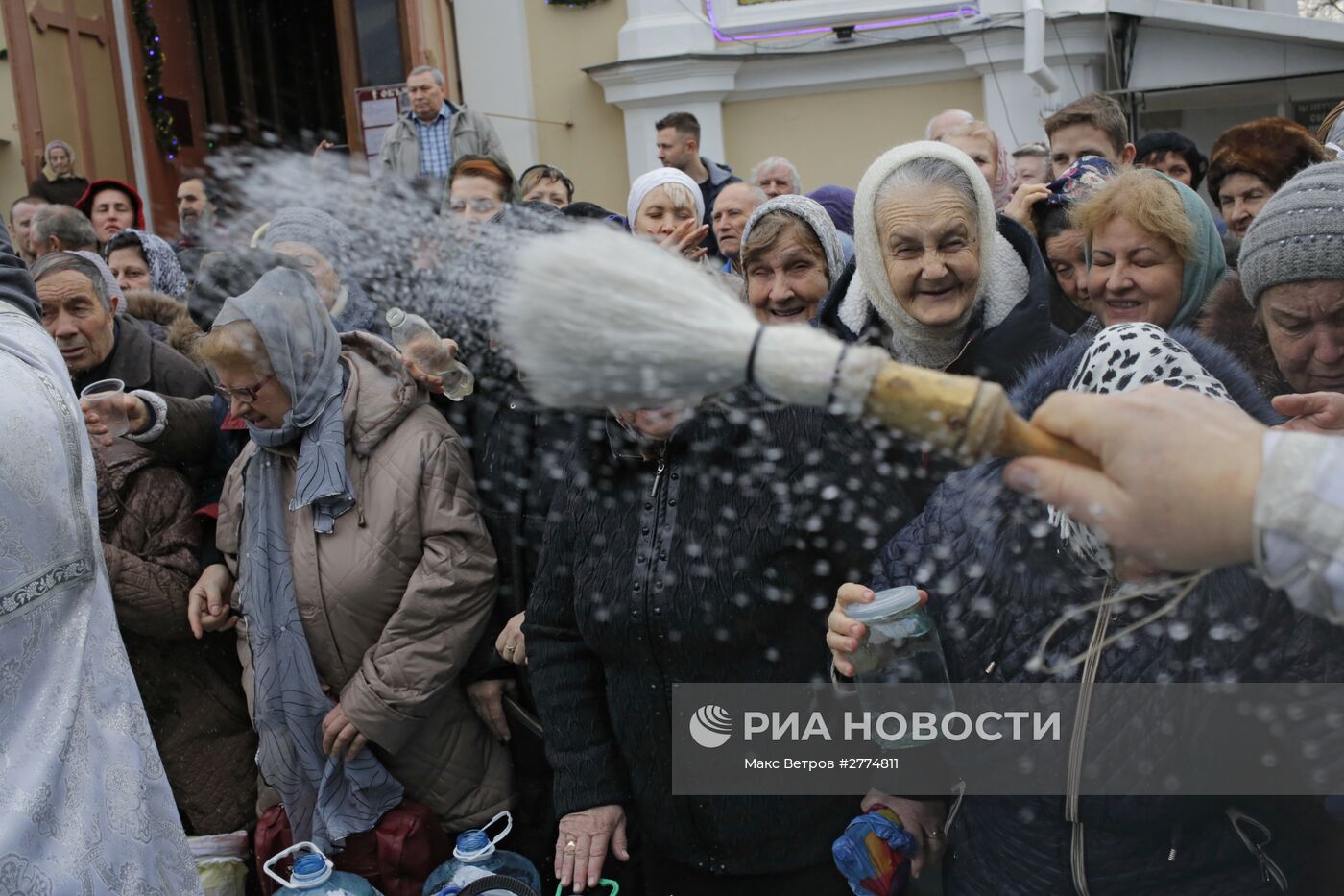 Подготовка к празднику Крещения