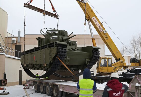 В Свердловской области по советским чертежам воссоздали танк Т-35