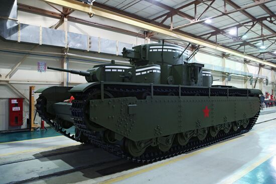 В Свердловской области по советским чертежам воссоздали танк Т-35