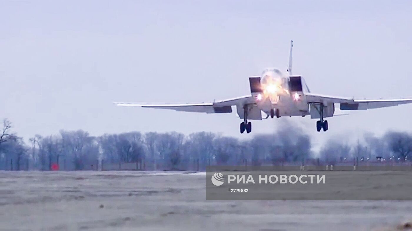 Боевой вылет дальних бомбардировщиков Ту-22М3 по объектам террористов в Сирии