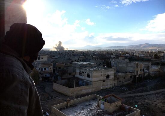 Бойцы САА ведут бои в Дарайе в Сирии
