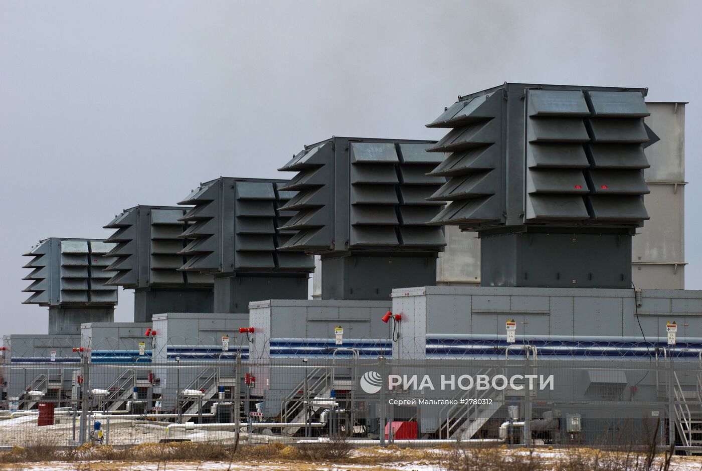 Пятнадцать мобильных ГТЭС генерируют электроэнергию для Крыма