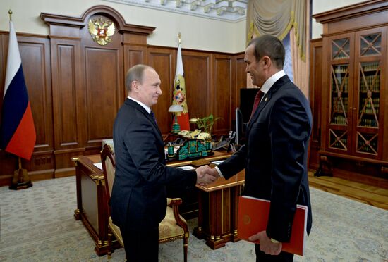 Президент РФ В. Путин встретился с главой Чувашии М. Игнатьевым