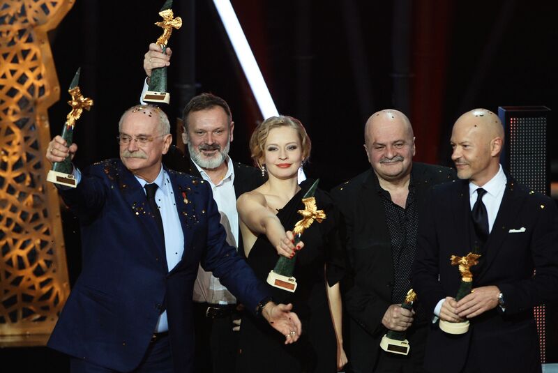 александра урсуляк золотой орел 2022. премия золотой орел 2023 зудина. премия золотой орел 2021. золотой орёл (кинопремия, 2020). премия золотой орел 2022.