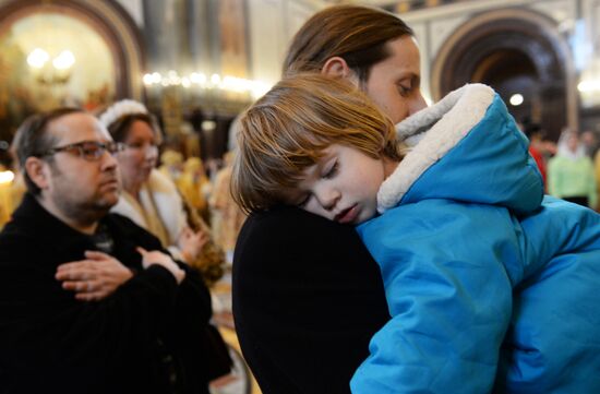 Патриарх Кирилл совершил литургию в день своей интронизации