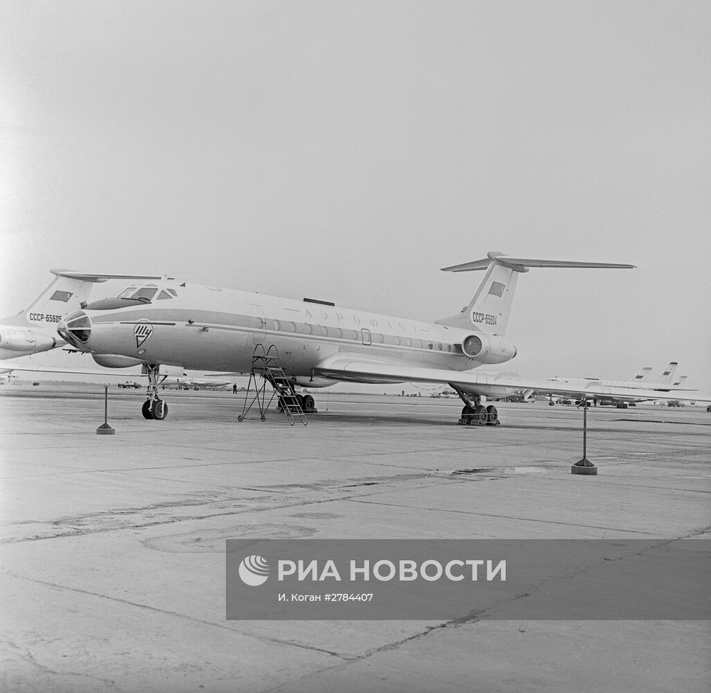 Самолет ТУ-134