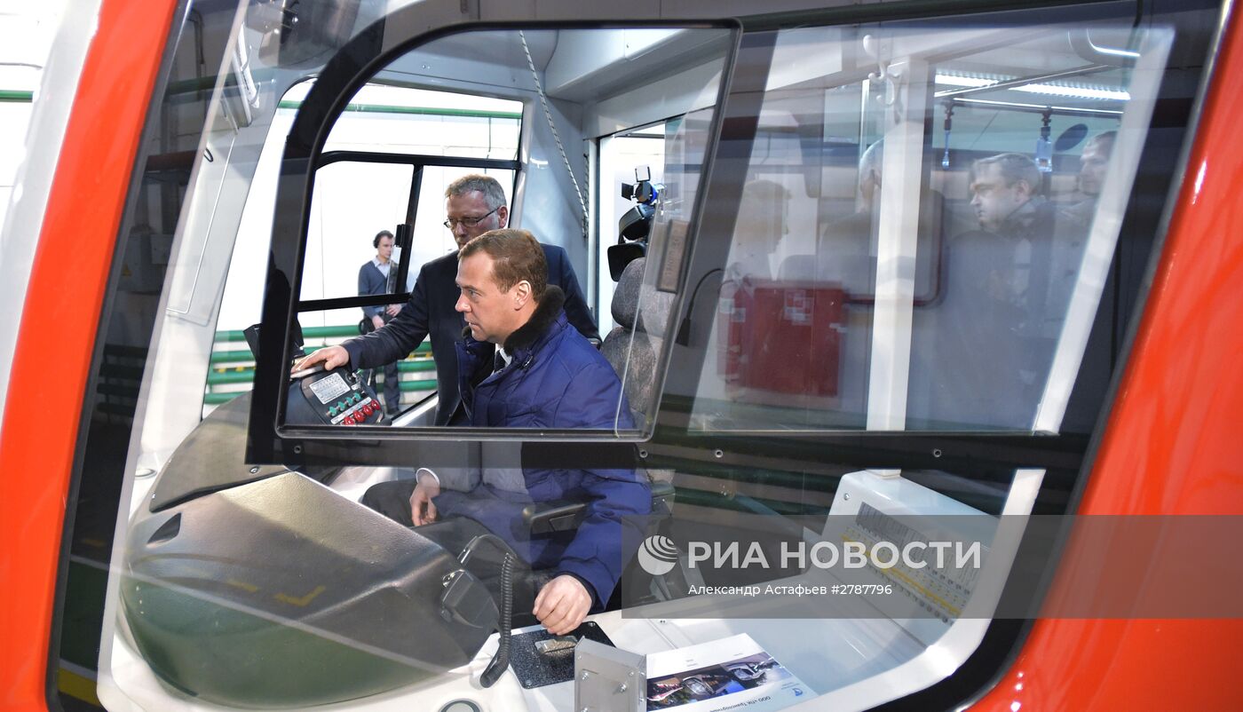 Рабочая поездка премьер-министра РФ Д. Медведева в Тверь