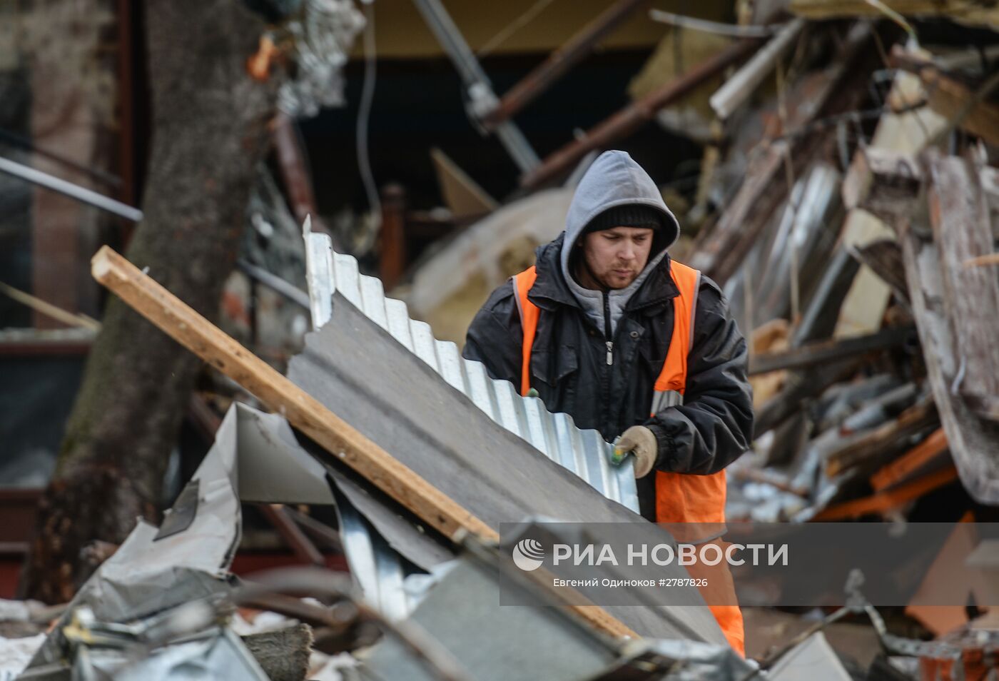 Снос незаконных построек в Москве