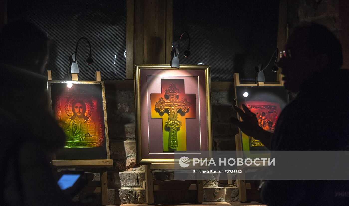 Открытие выставки "Магия света" в Москве