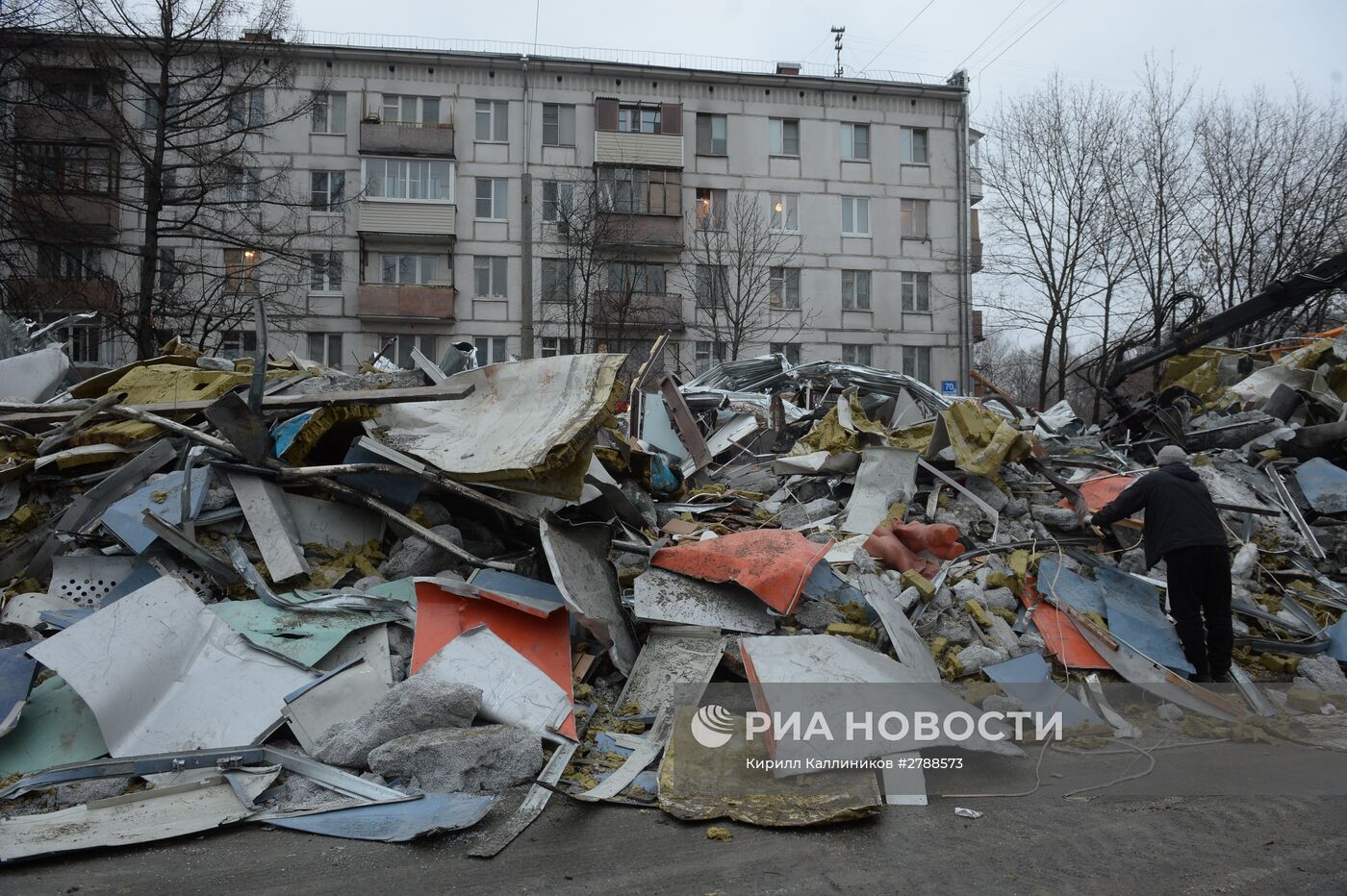 В Москве продолжается снос незаконных построек